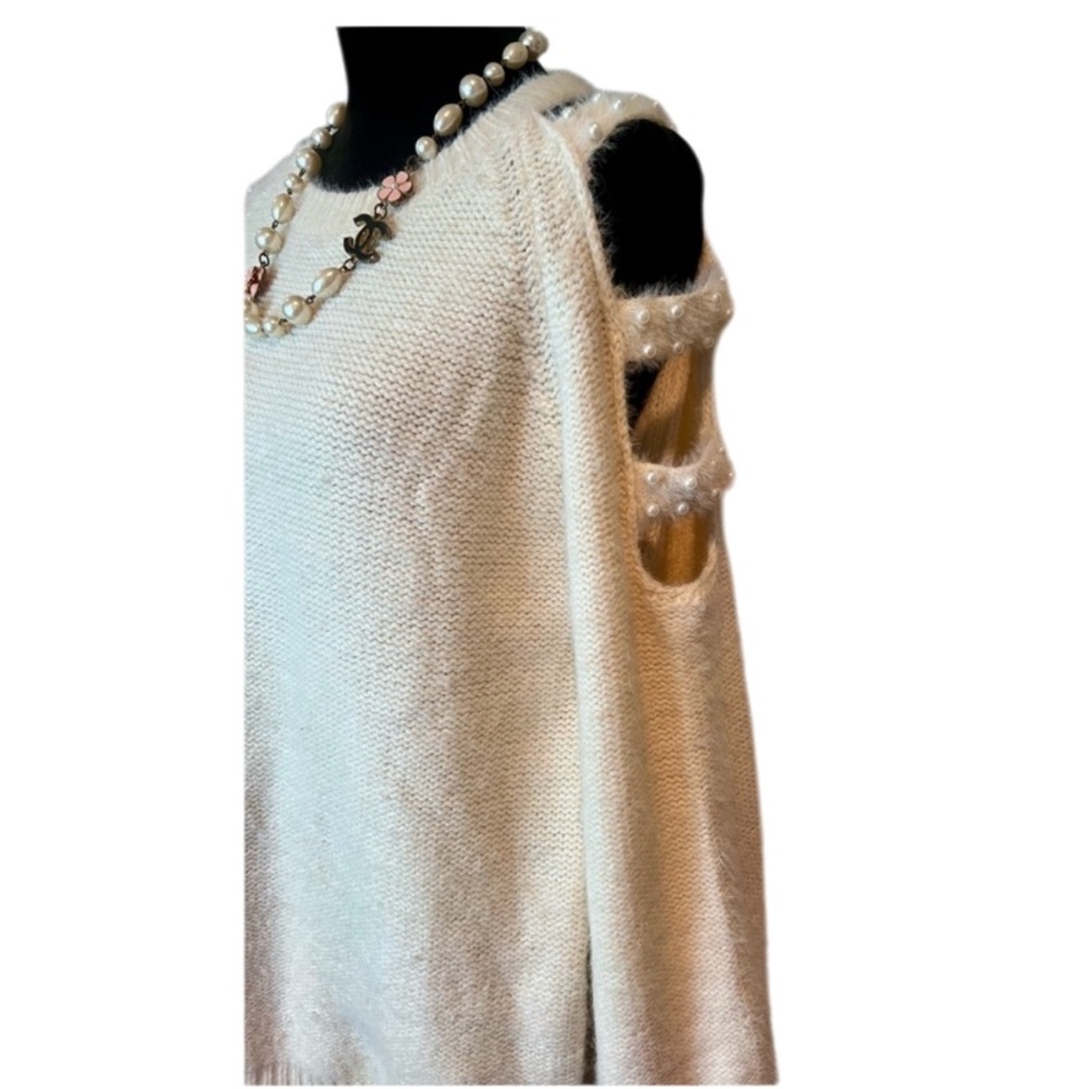 Easel Cream Pearl Cutout Sleeve Fuzzy Knit Sweater S/M - Picture 4 of 13